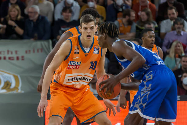 利亚雷亚尔 利亚雷亚尔